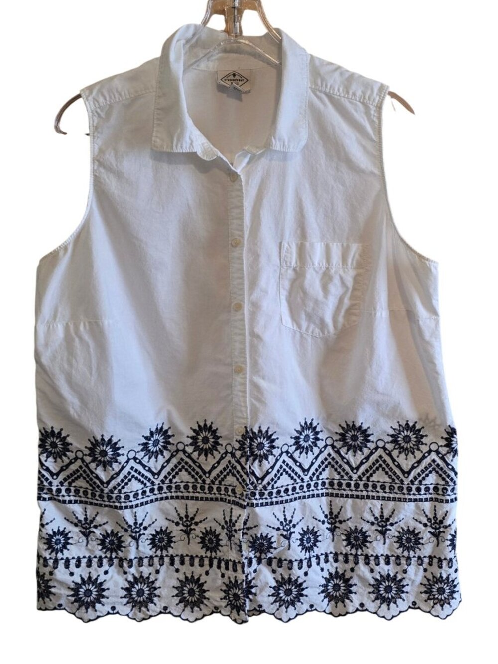 St Johns Bay Womens Embroidered Sleeveless Top XL White/Blue